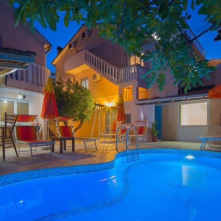 Apartmani Mihailovic Budva Exteriör bild
