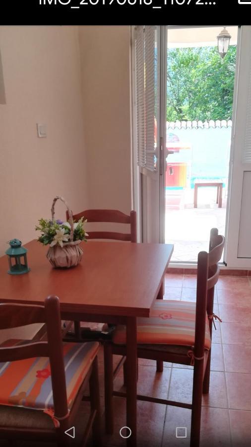 Apartmani Mihailovic Budva Rum bild