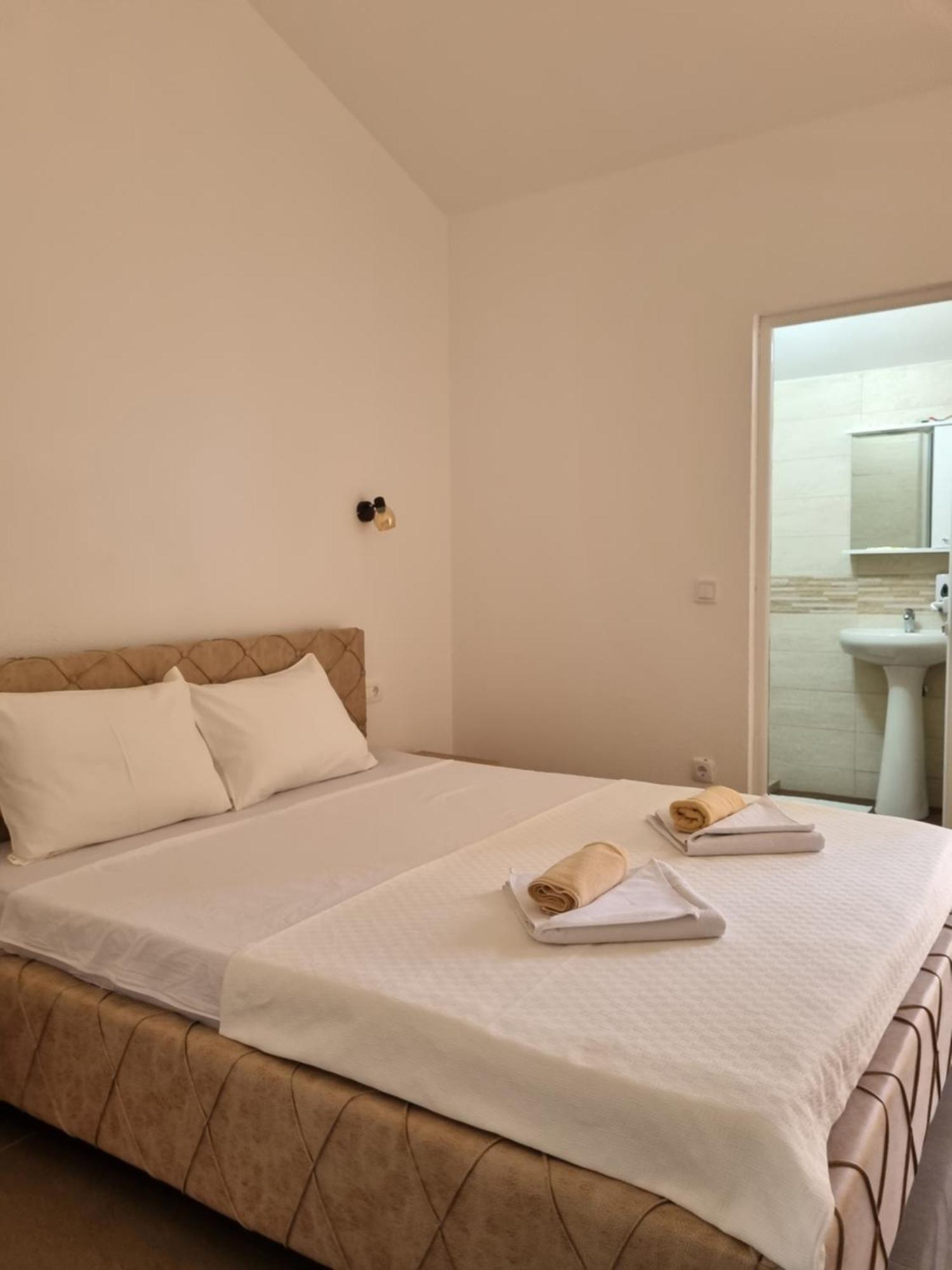Apartmani Mihailovic Budva Exteriör bild