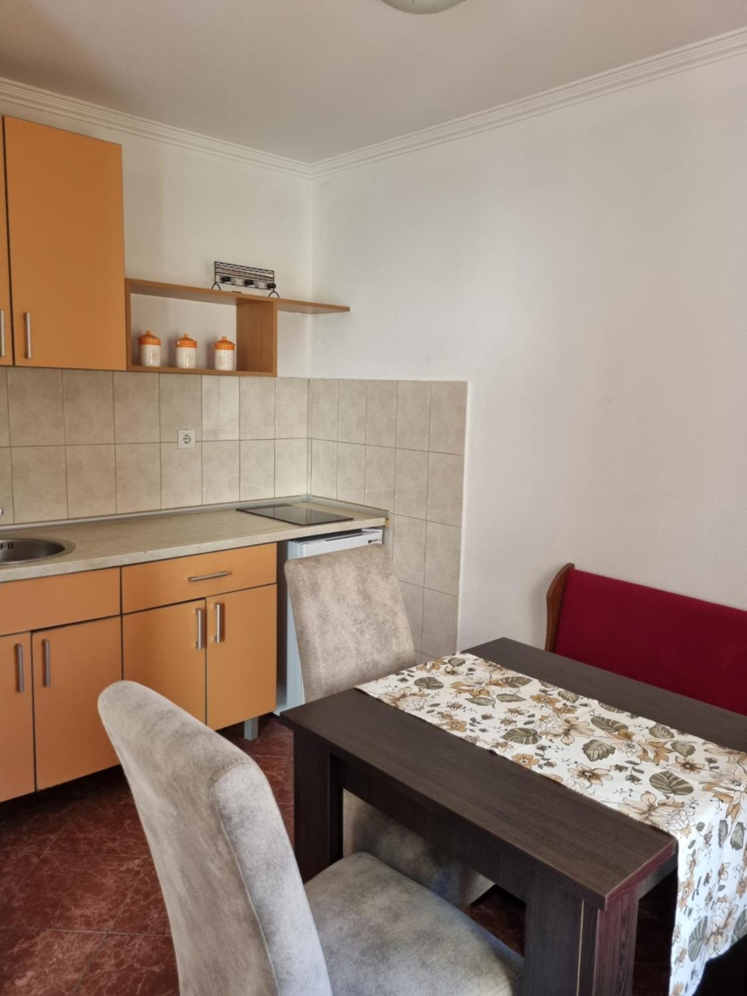Apartmani Mihailovic Budva Exteriör bild