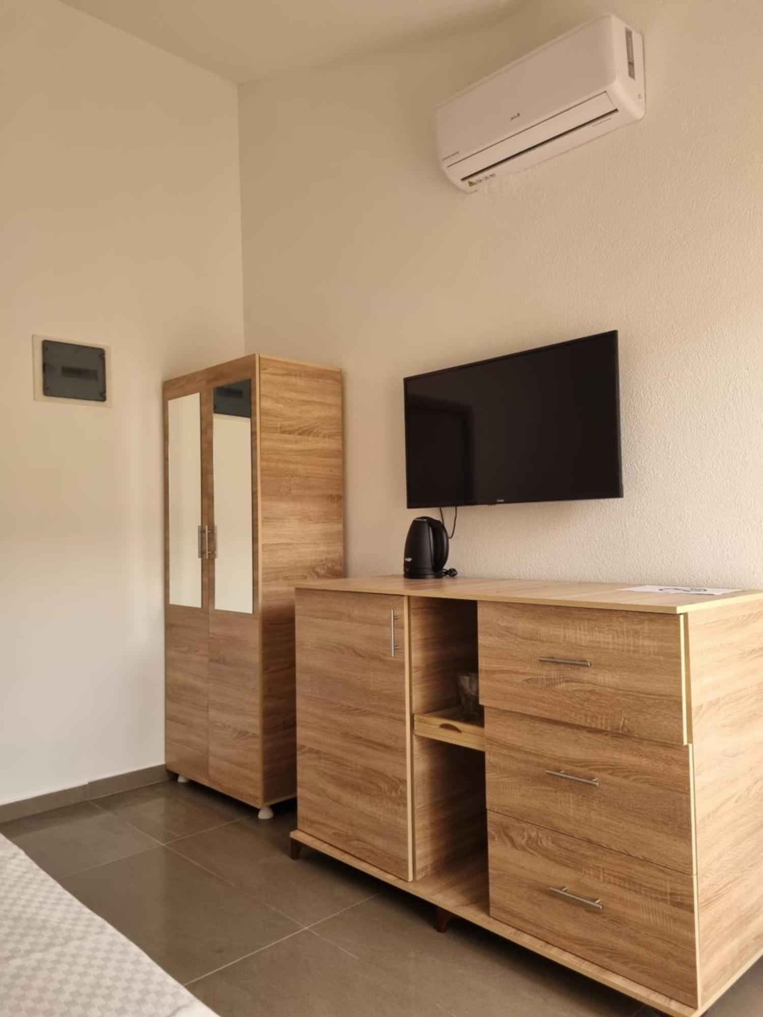 Apartmani Mihailovic Budva Exteriör bild