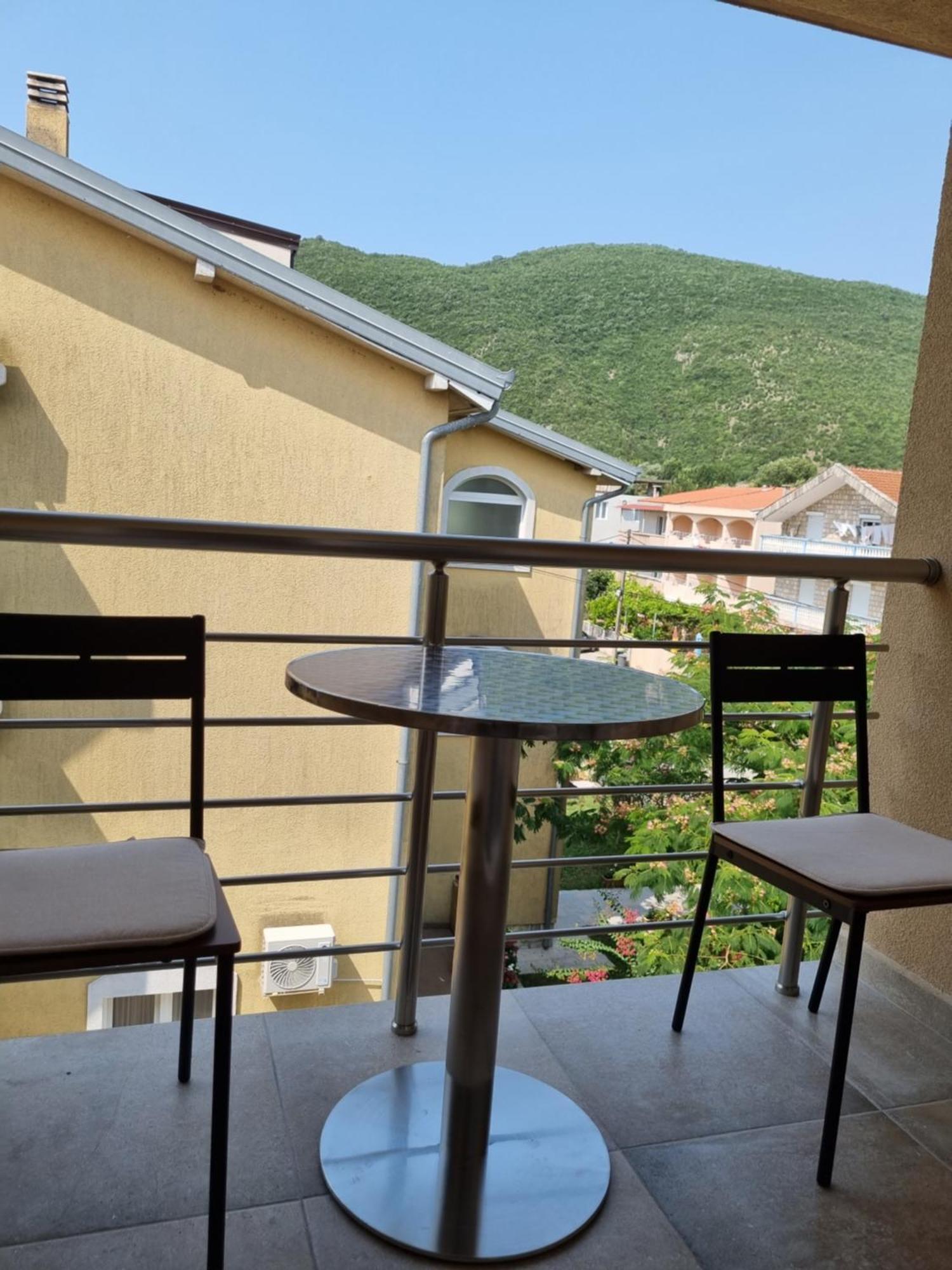 Apartmani Mihailovic Budva Exteriör bild