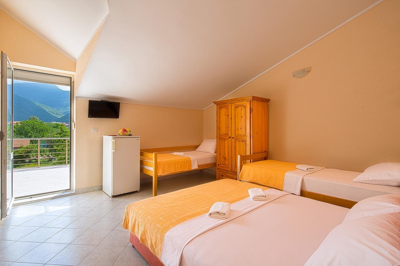 Apartmani Mihailovic Budva Exteriör bild