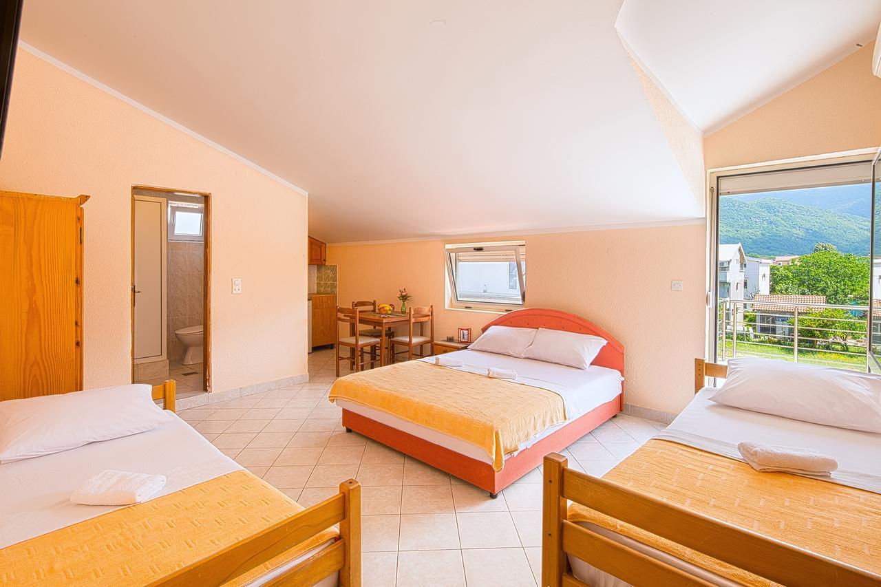 Apartmani Mihailovic Budva Exteriör bild