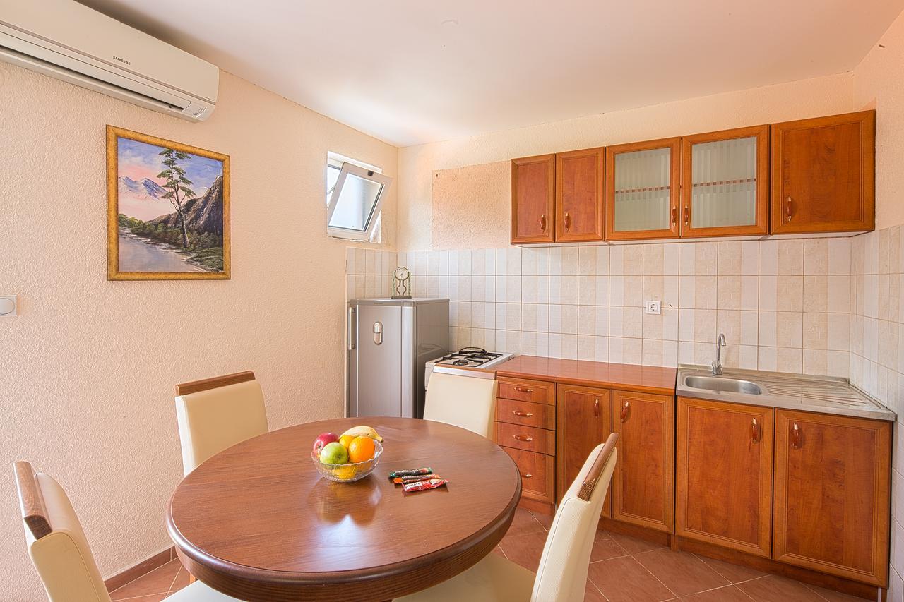 Apartmani Mihailovic Budva Exteriör bild