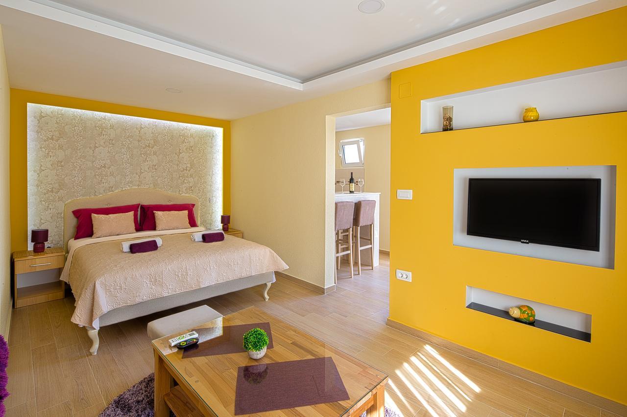 Apartmani Mihailovic Budva Exteriör bild
