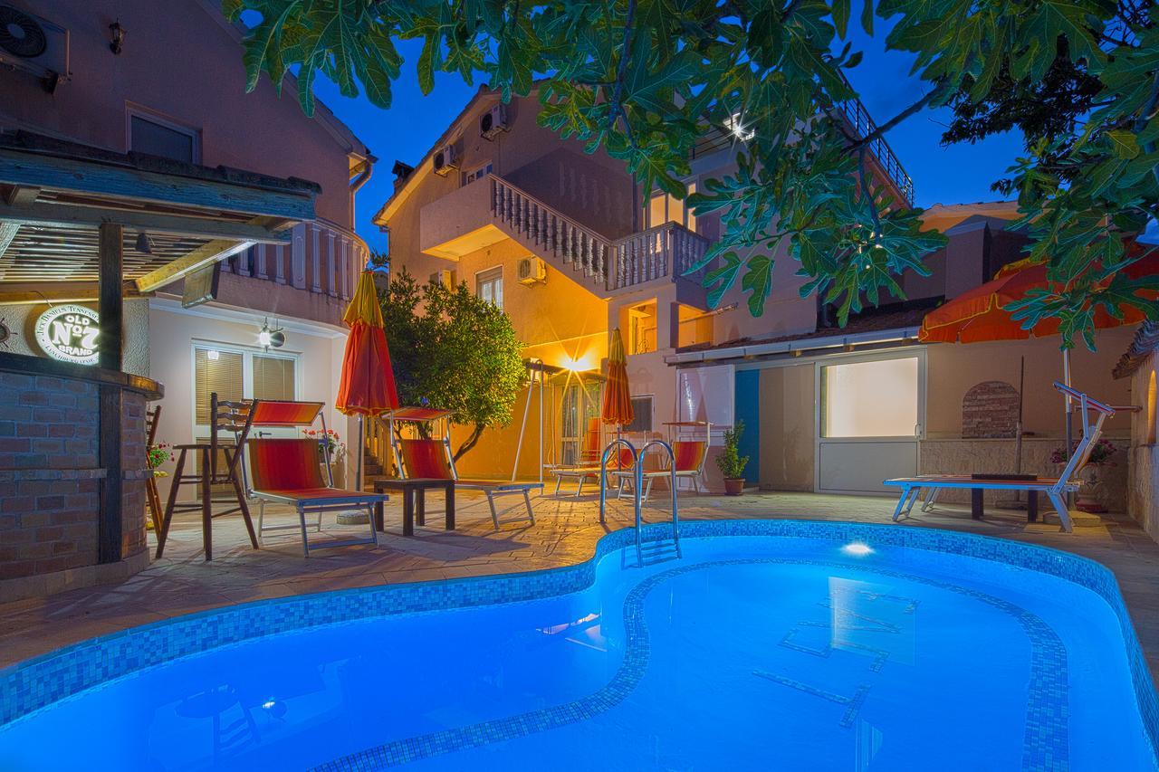 Apartmani Mihailovic Budva Exteriör bild