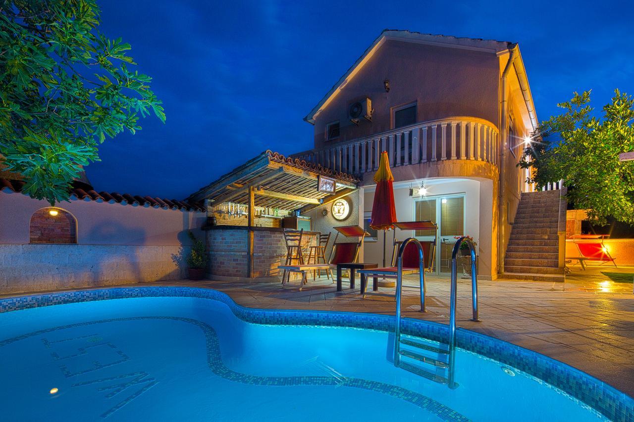 Apartmani Mihailovic Budva Exteriör bild