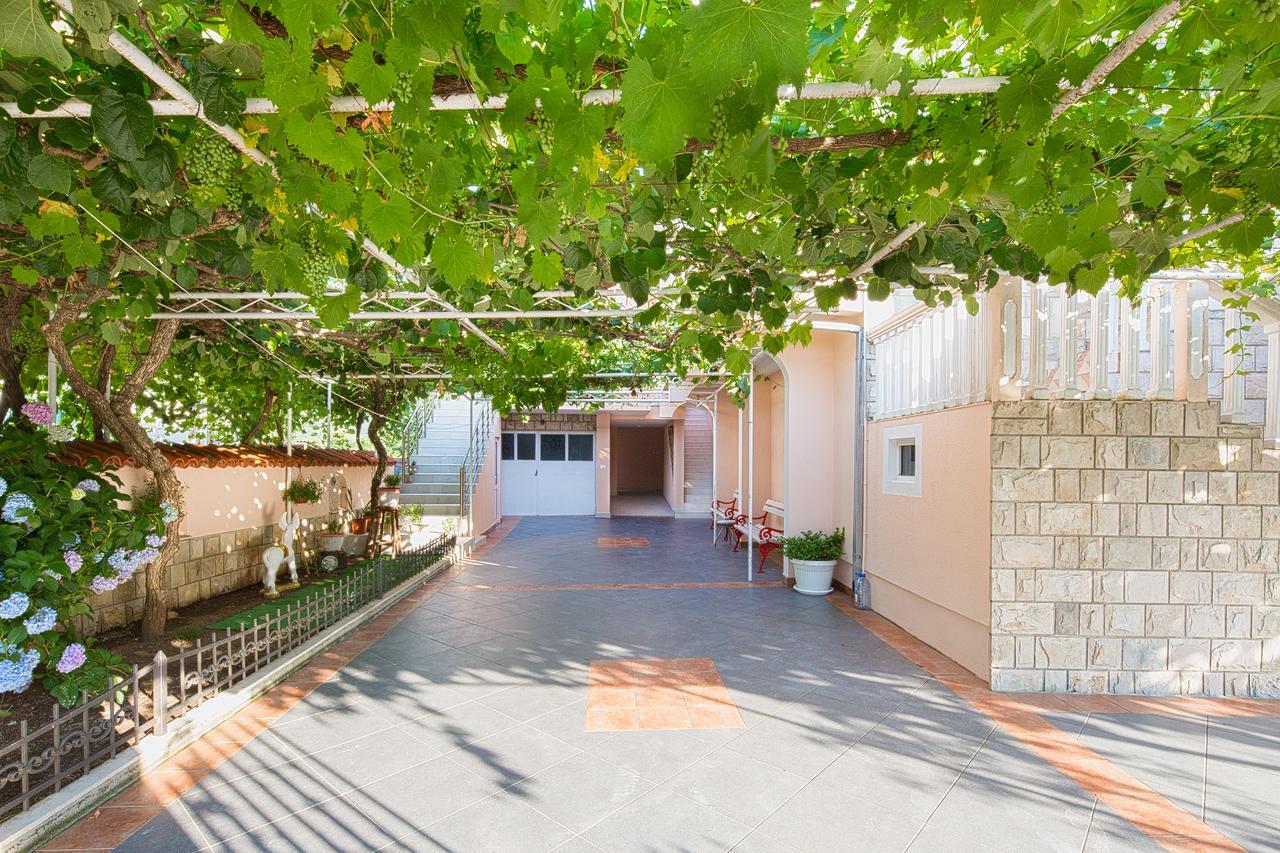 Apartmani Mihailovic Budva Exteriör bild